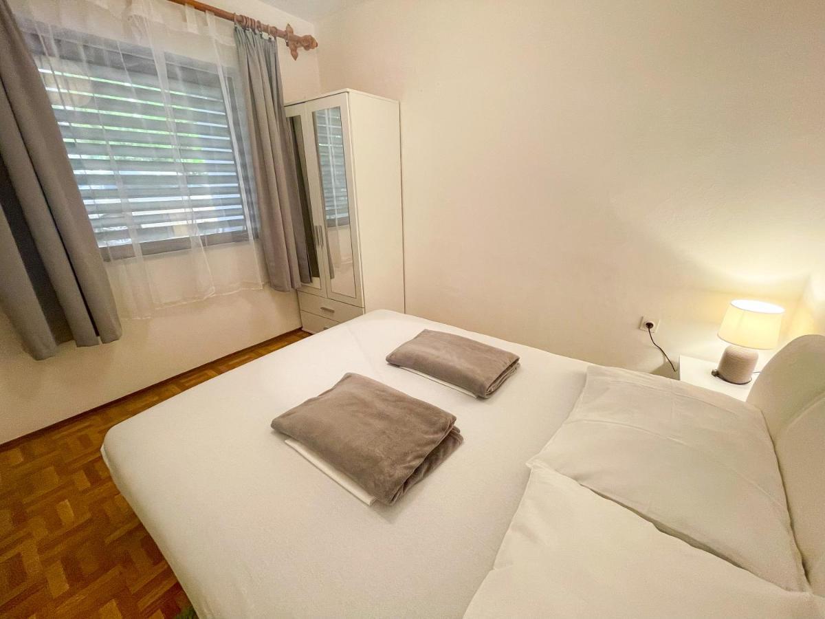 יאדראנובו Apartmani Irena מראה חיצוני תמונה