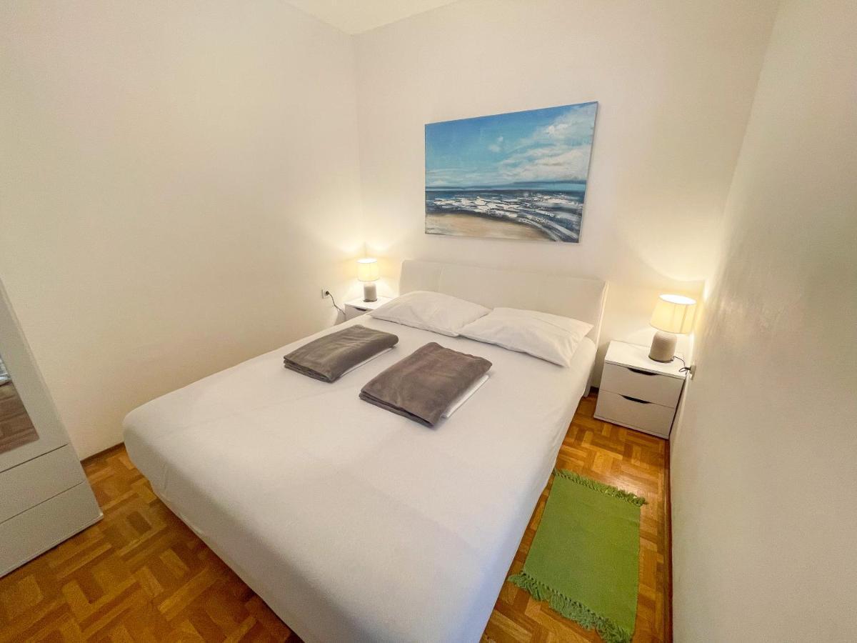 יאדראנובו Apartmani Irena מראה חיצוני תמונה