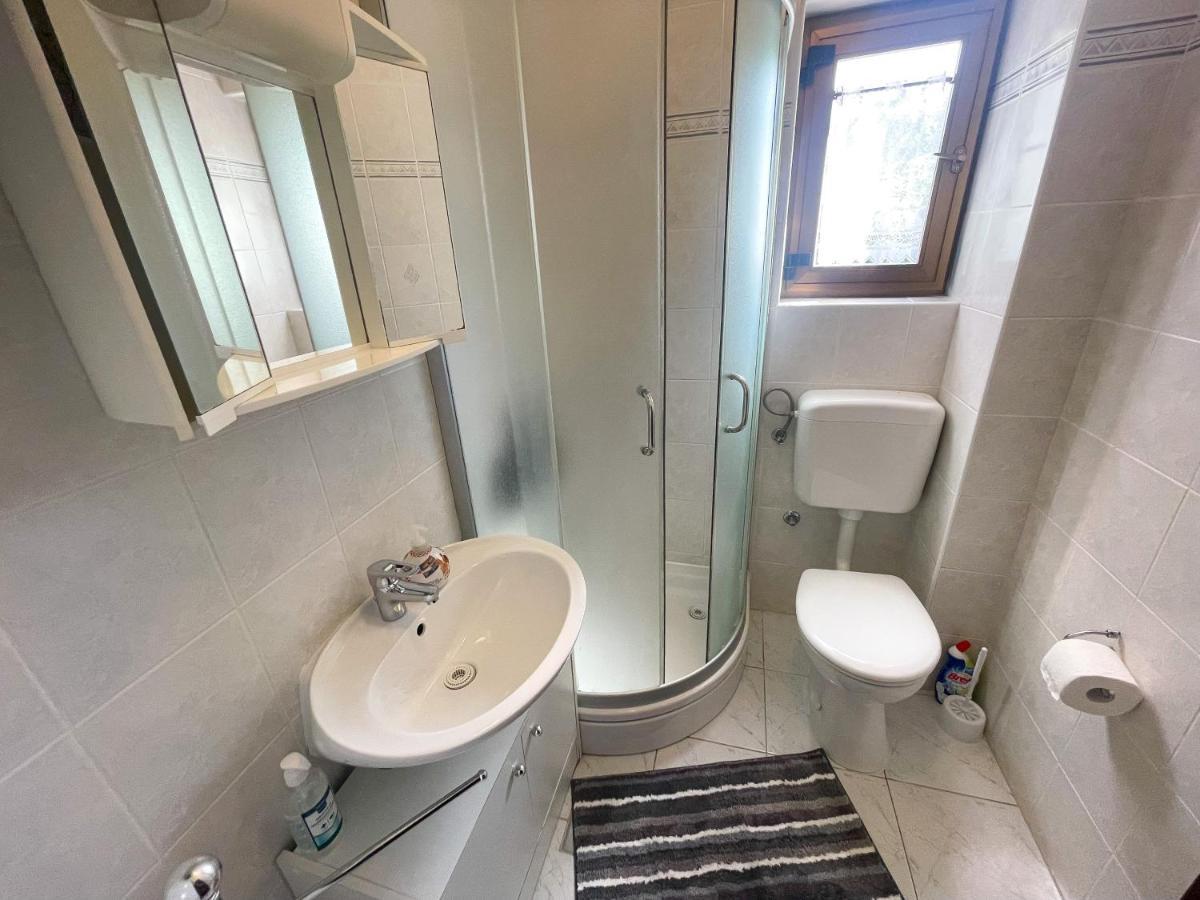 יאדראנובו Apartmani Irena מראה חיצוני תמונה