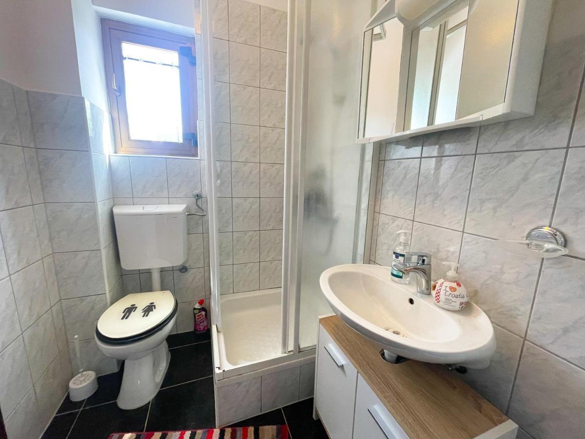 יאדראנובו Apartmani Irena מראה חיצוני תמונה