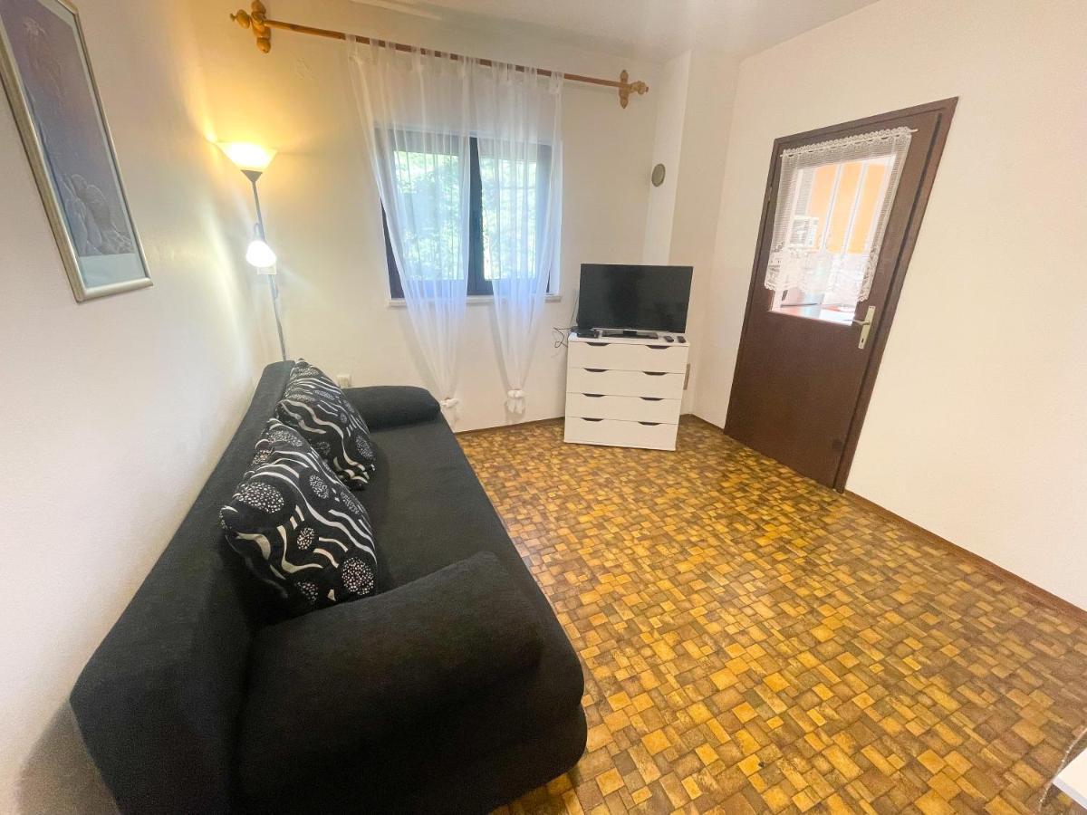 יאדראנובו Apartmani Irena מראה חיצוני תמונה